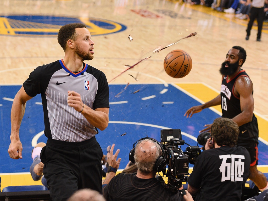 拜合拉木与王钰栋建功，中国队2比1力克东帝汶队